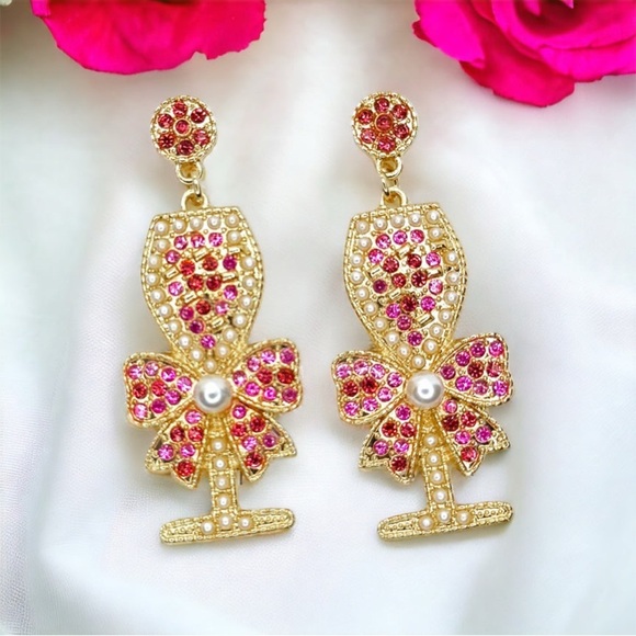 Rosé All Day: Adorable Wine Bottle Earrings for the Stylish Sipper! NWT - Picture 2 of 3